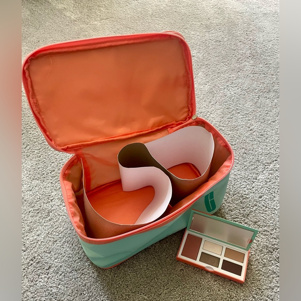 Clinique Teal and Orange Organize and Make Up Pallet
